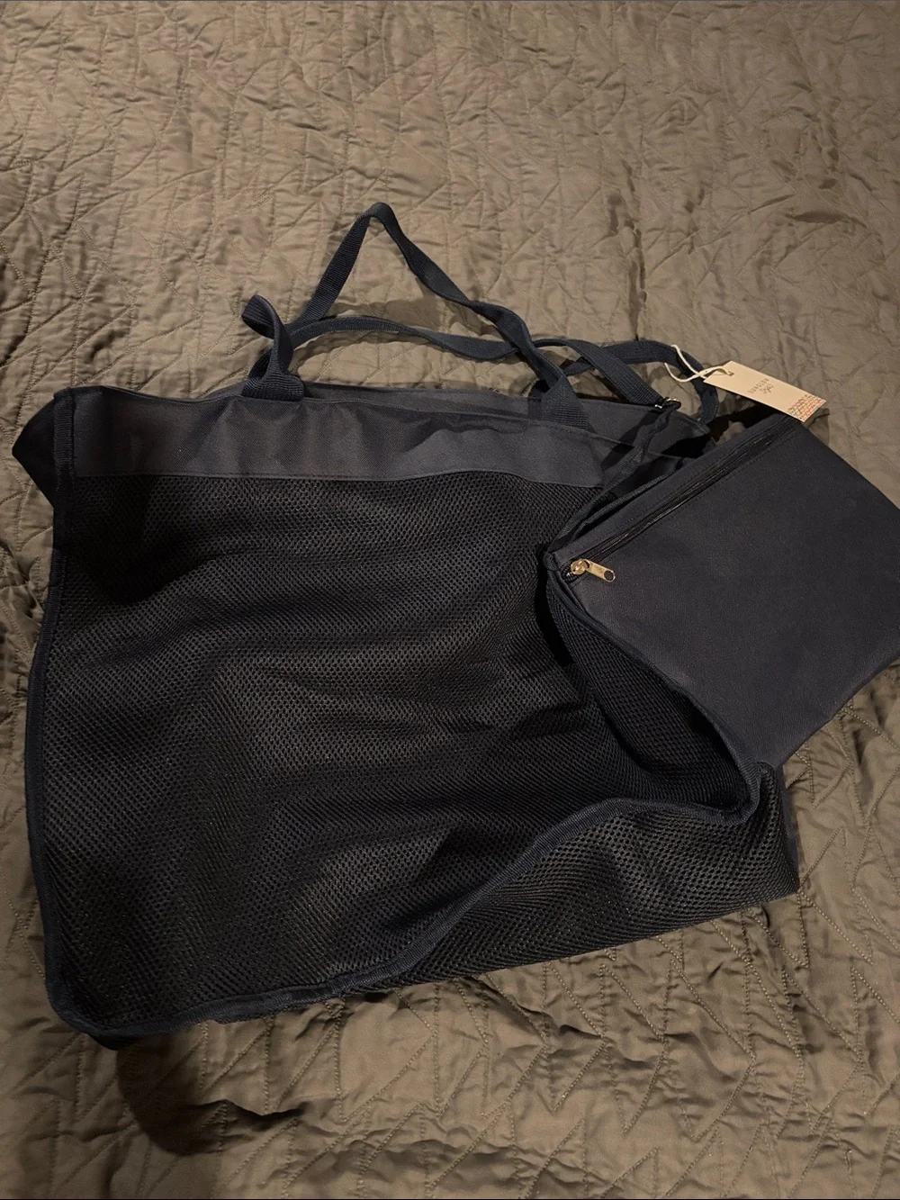 NWT Navy Mesh Tote Bag with Zip Pouch - Unbranded